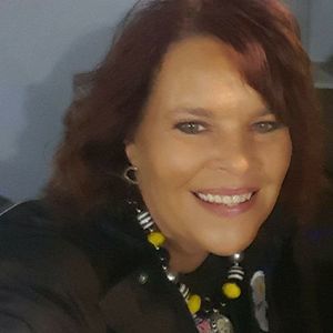 Meet your Posher, Shelly